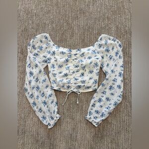 Hollister Cinch Front Top